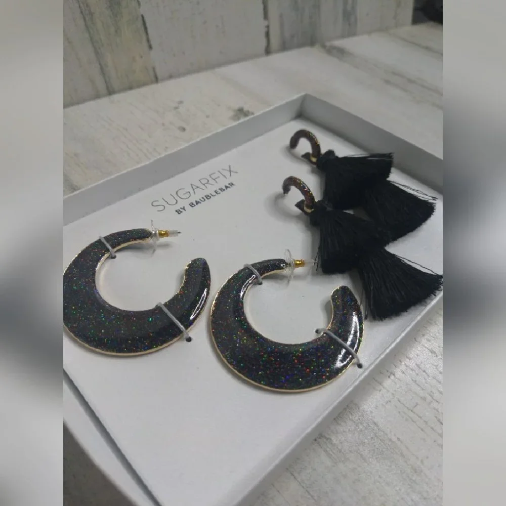 BaubleBar Earring Set and Gold Foil Clutch bundle - Picture 3 of 9